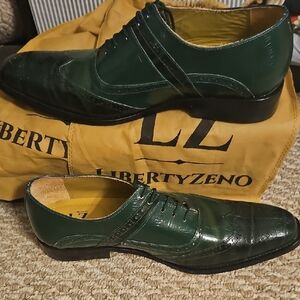 Emerald Green Wingtip Oxfords with Brogue Detailing